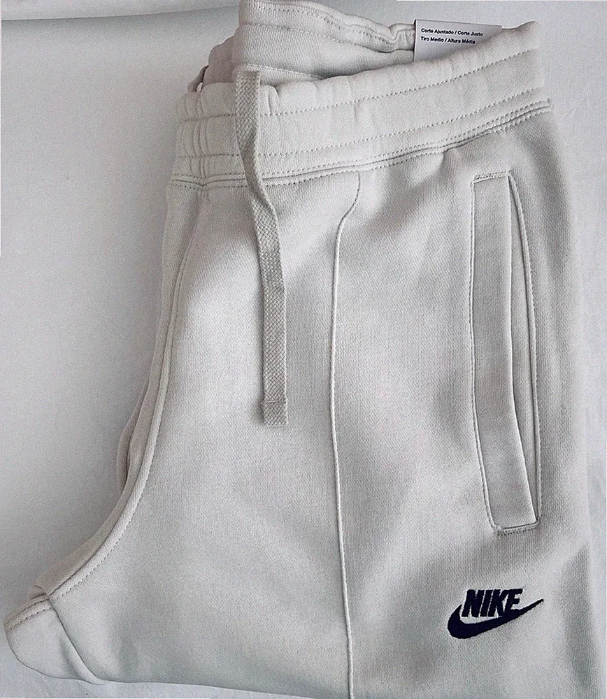 Nike Slim Fit