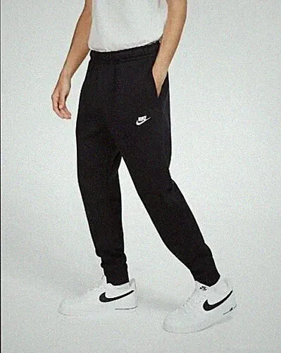 Nike Sportswear Club Fleece Trainingshose Herren, Schwarz/Weiß - BV2671-010