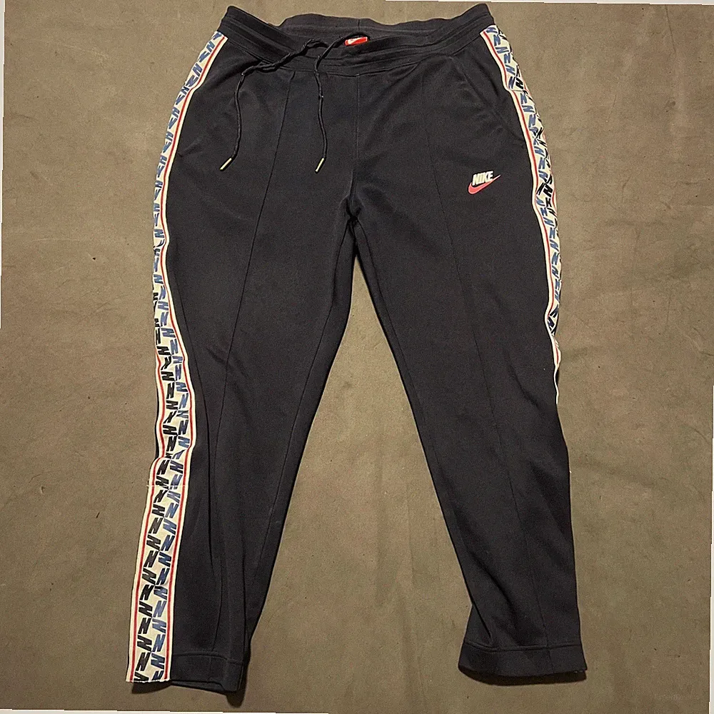 Nike Sportswear Taped Side Poly NSW Mens Jogger Track Pants Size Large