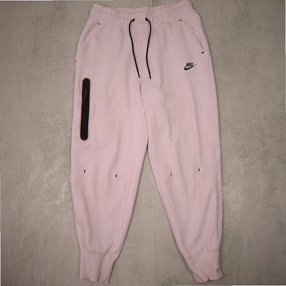 Nike Tech Fleece Jogginghose Damen M Rosa Regular Fit Streetwear Premium Tapered