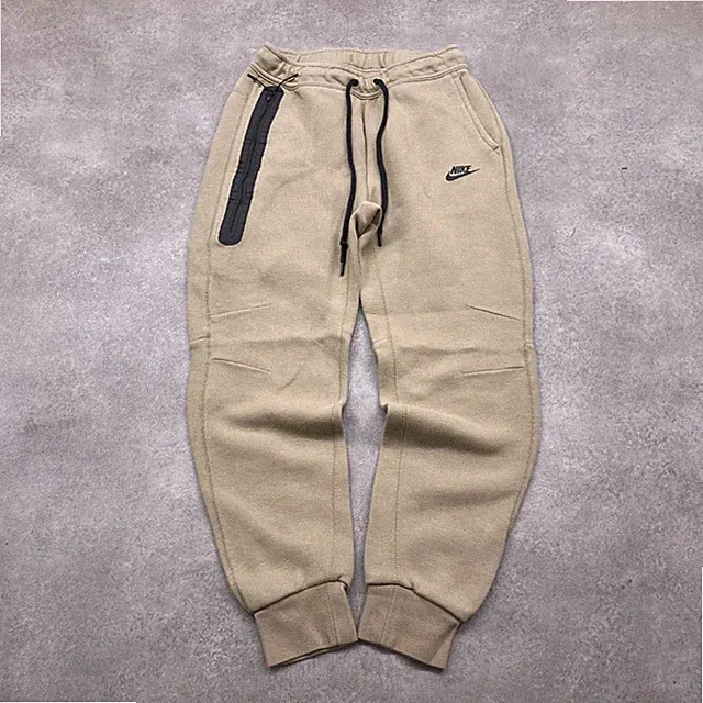 Nike Tech Fleece Jogginghose Herren Small Tapered Swoosh Sport Trainingshose, Beige