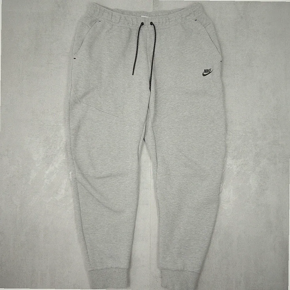 Nike Tech Fleece Jogginghose Herren XL Grau Tapered Fit Streetwear Baumwolle