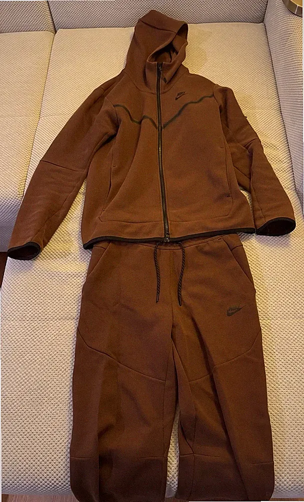 Nike Tech Fleece Trainingsanzug Braun Gr. S Hoodie Jogginghose CU4489-259