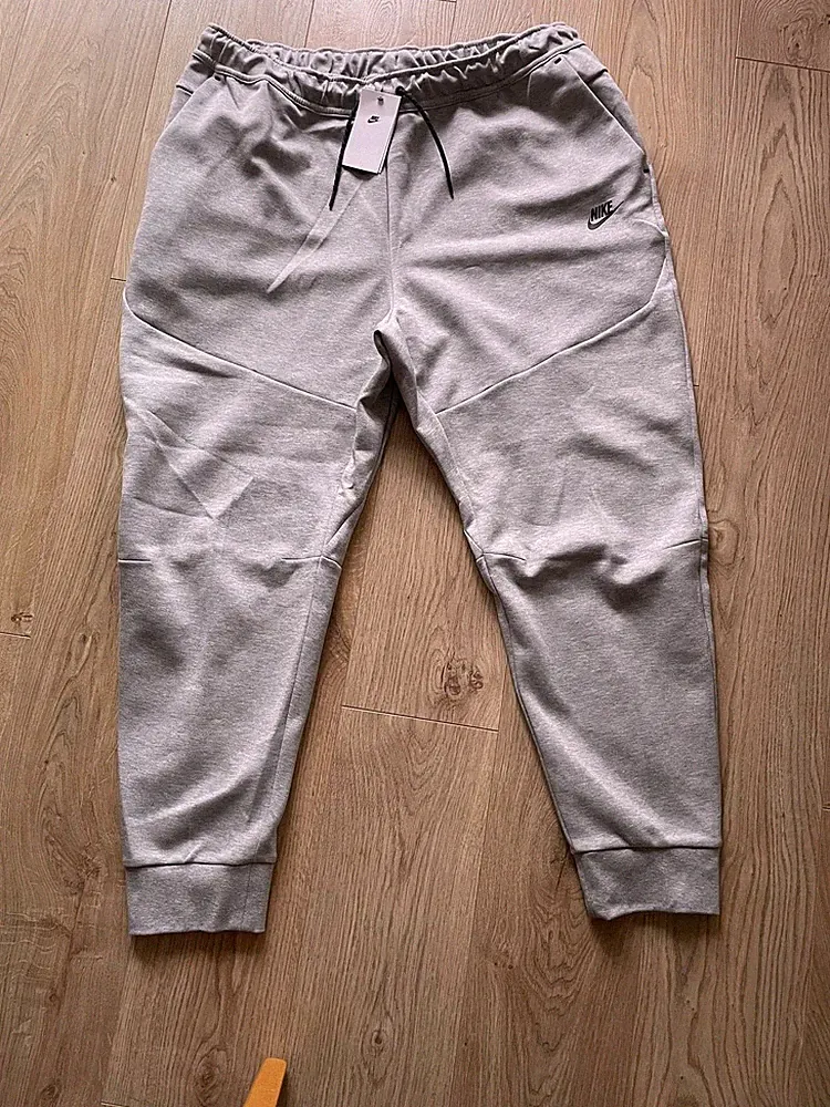 Nike Tech Hose. Grau. 4XL *NEU*