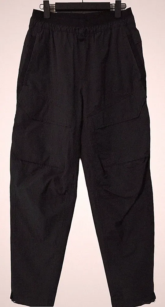 NIKE Tech Pack Herren Woven Cargo Hose Gr. XS / S Jogging Pants schwarz CZ1622