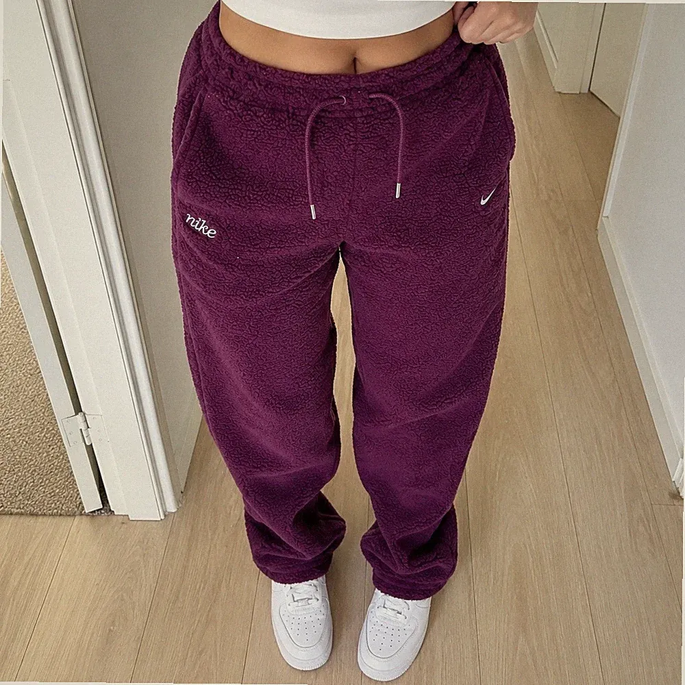 Lila Jogginghose