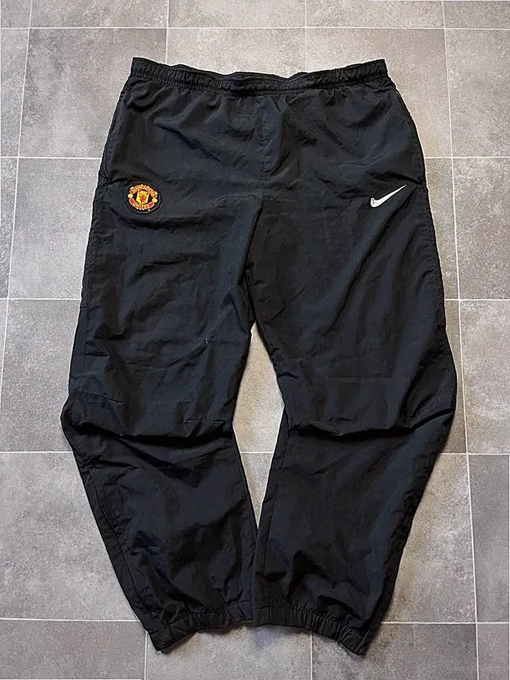 Nike Trackpants Manchester United vintage Herren Retro schwarz/gelb Größe M