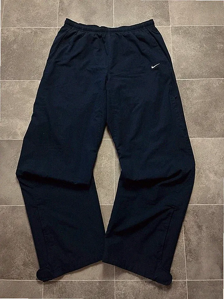 Nike Trackpants vintage Jogger Jogginghose Herren y2k dunkelblau/weiß Größe L.