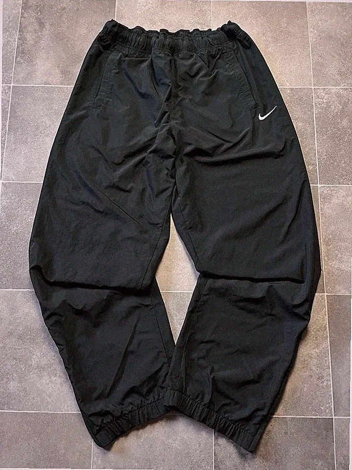 Nike Trackpants vintage schwarz/weiß Herren Retro Jogginghose Größe L