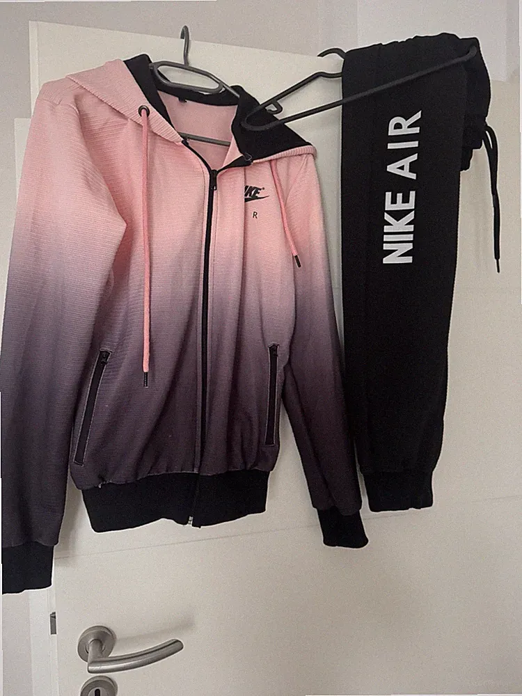 Nike Trainingsanzug 2-teilig S Zip-Hoodie & Hose Farbverlauf rosa/schwarz