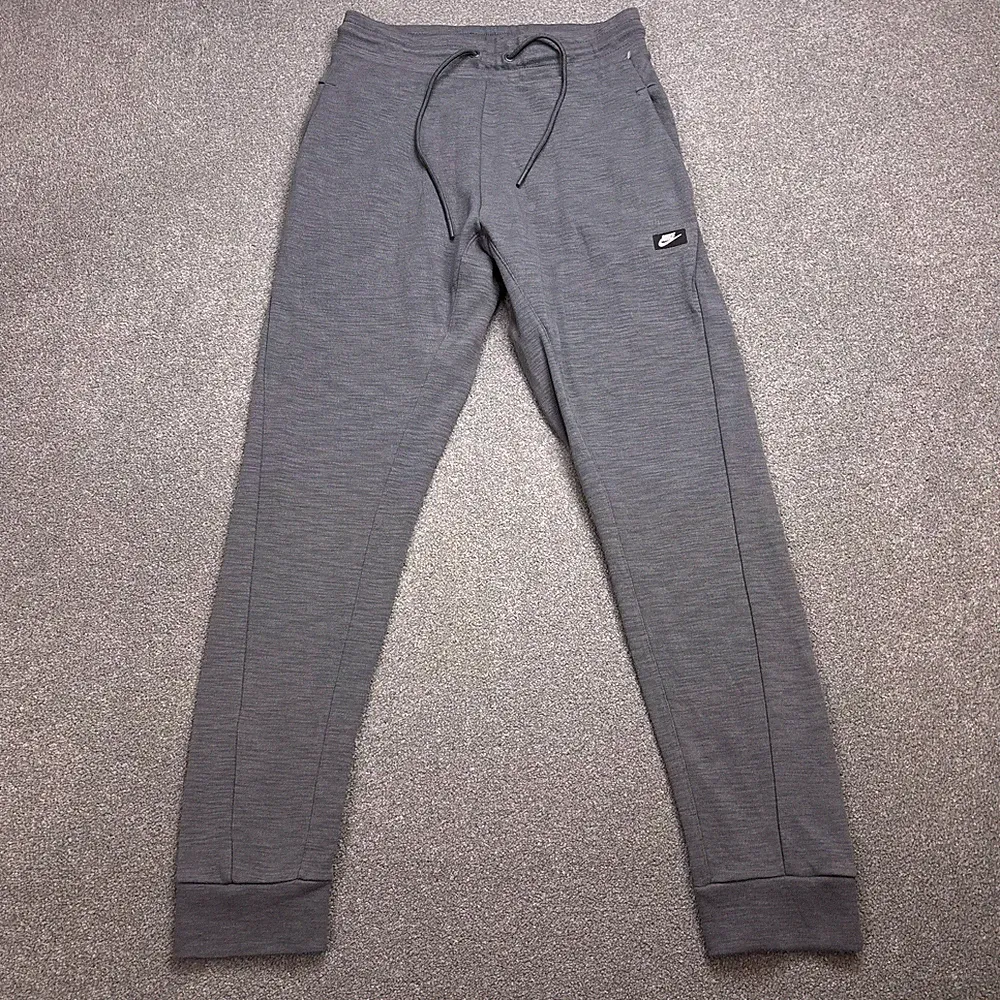 Nike Trainingshose Erwachsene klein grau Swoosh Y2K Sport Hip Hop Baggy Jogginghose Herren