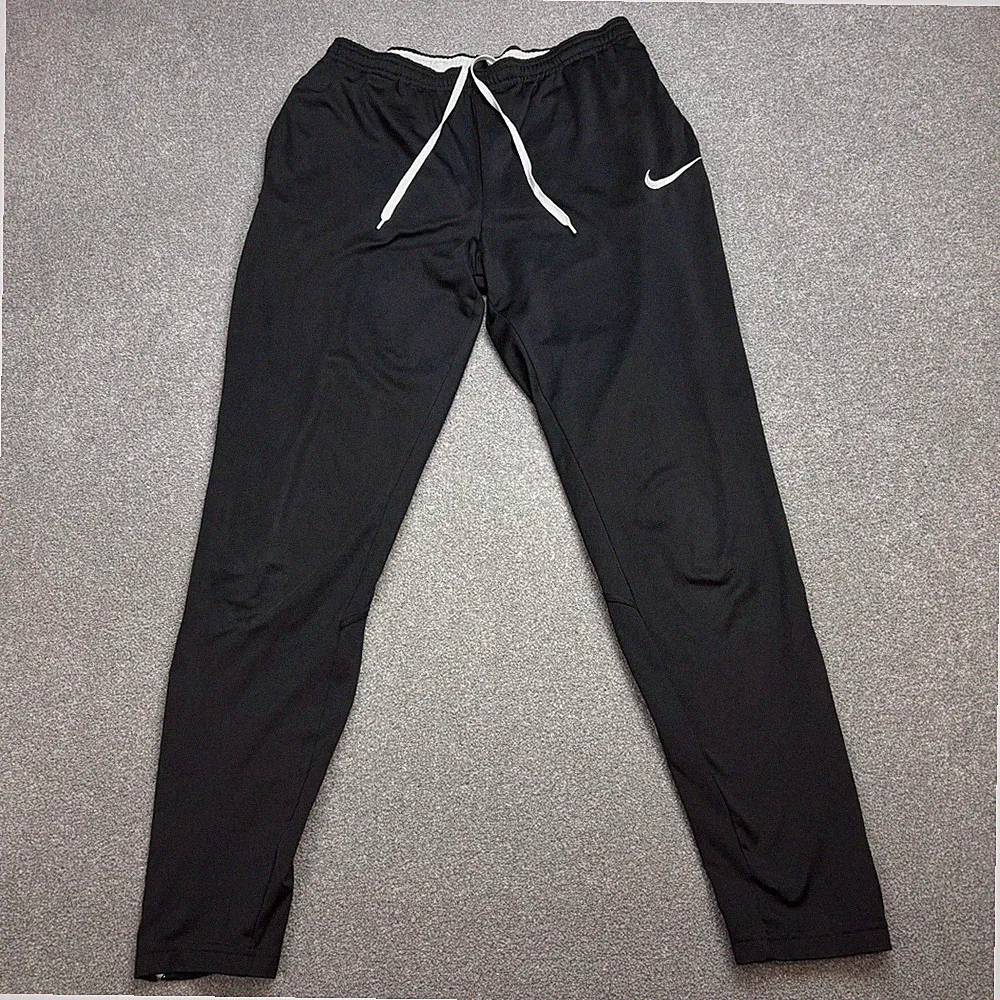 Nike Trainingshose Erwachsene Medium schwarz Swoosh Y2K Hip Hop Sport Baggy Jogginghose Herren*