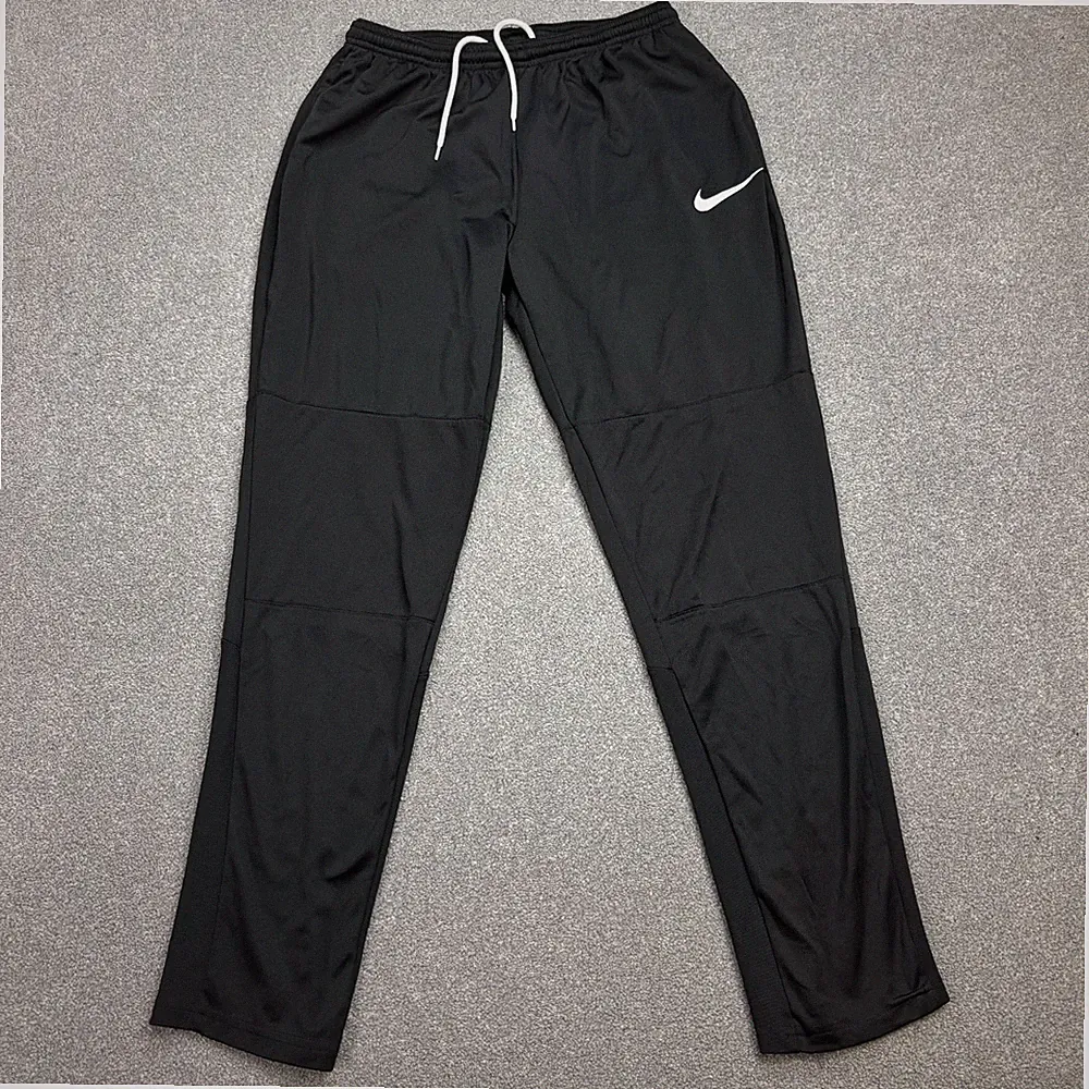 Nike Trainingshose Erwachsene Medium schwarz Y2K Swoosh Baggy Hip Hop Sport Jogginghose Herren