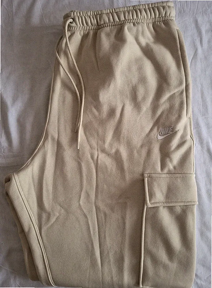 Nike Trainingshose Jogginghose Sporthose Cargo Gr. XL Creme Neu mit Etikett
