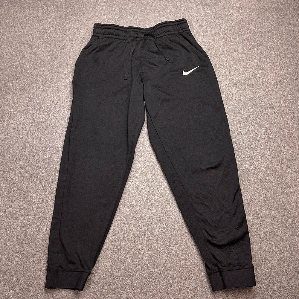 Nike Trainingshose Kinder X Large schwarz Y2K Swoosh Baggy Fleece Jogginghose...