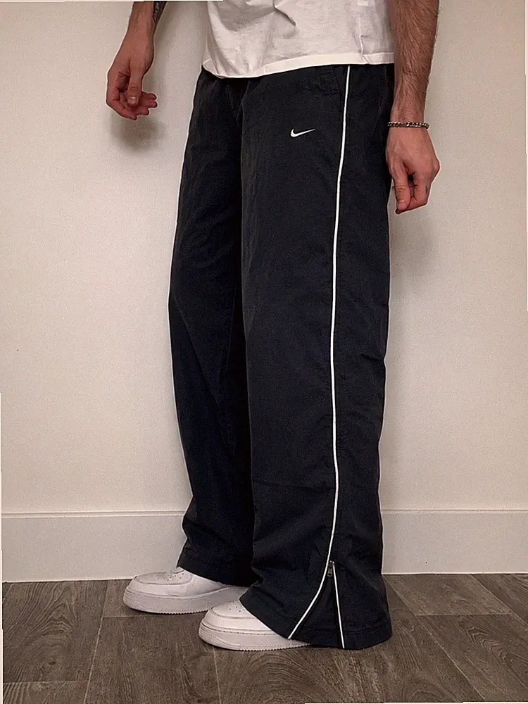 Nike Vintage Trackpants Jogginghose Schwarz Größe S Y2K Streetwear Baggy Fit