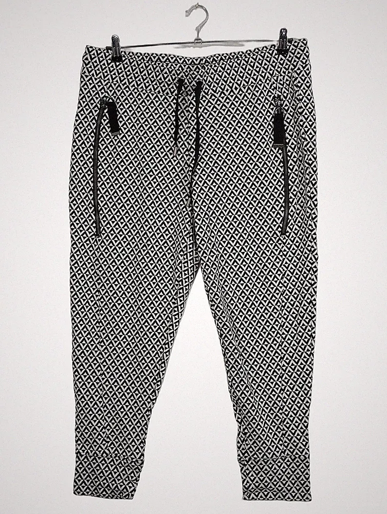 Pageone Damen Jogginghose Viskose Schwarz Geometrisch Gr. 44 XXL