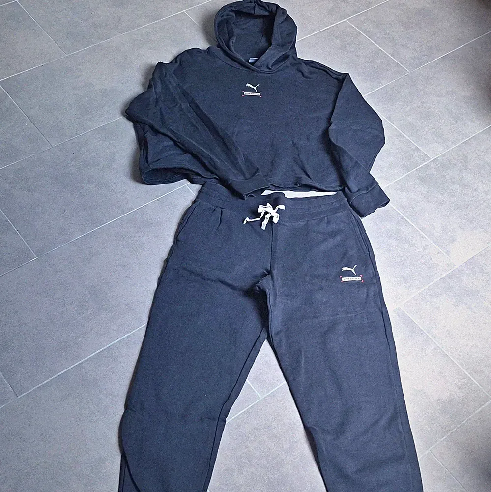 PUMA Damen Better Hoodie Sweatshirt mit Kapuze (xl) & Jogginghose (m) Schwarz