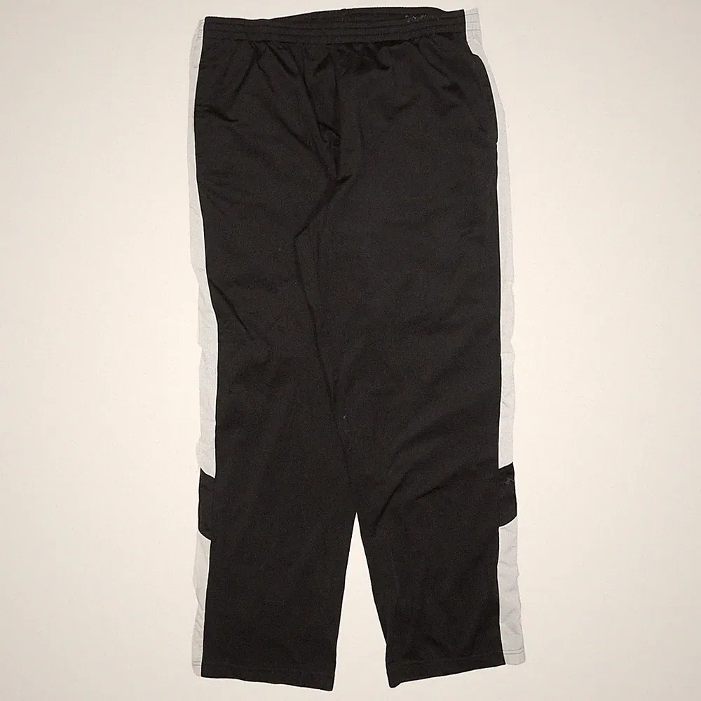 PUMA Herren Jogger Schwarz Weiß XL Regular Fit Gerade Bein W40 L32