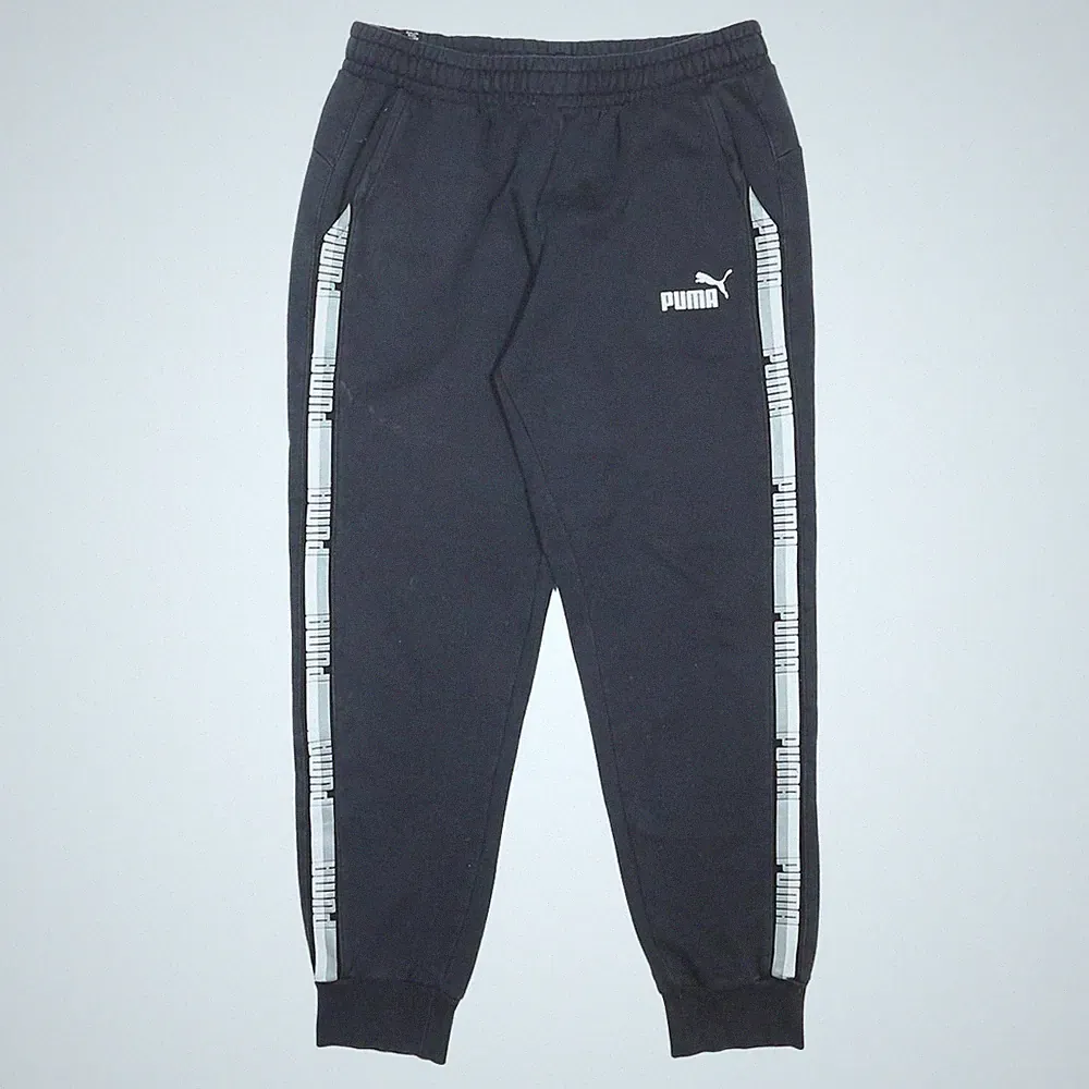PUMA Herren Jogginghose Schwarz Weiß Logo Slim Tapered Baumwollmix W30 L27