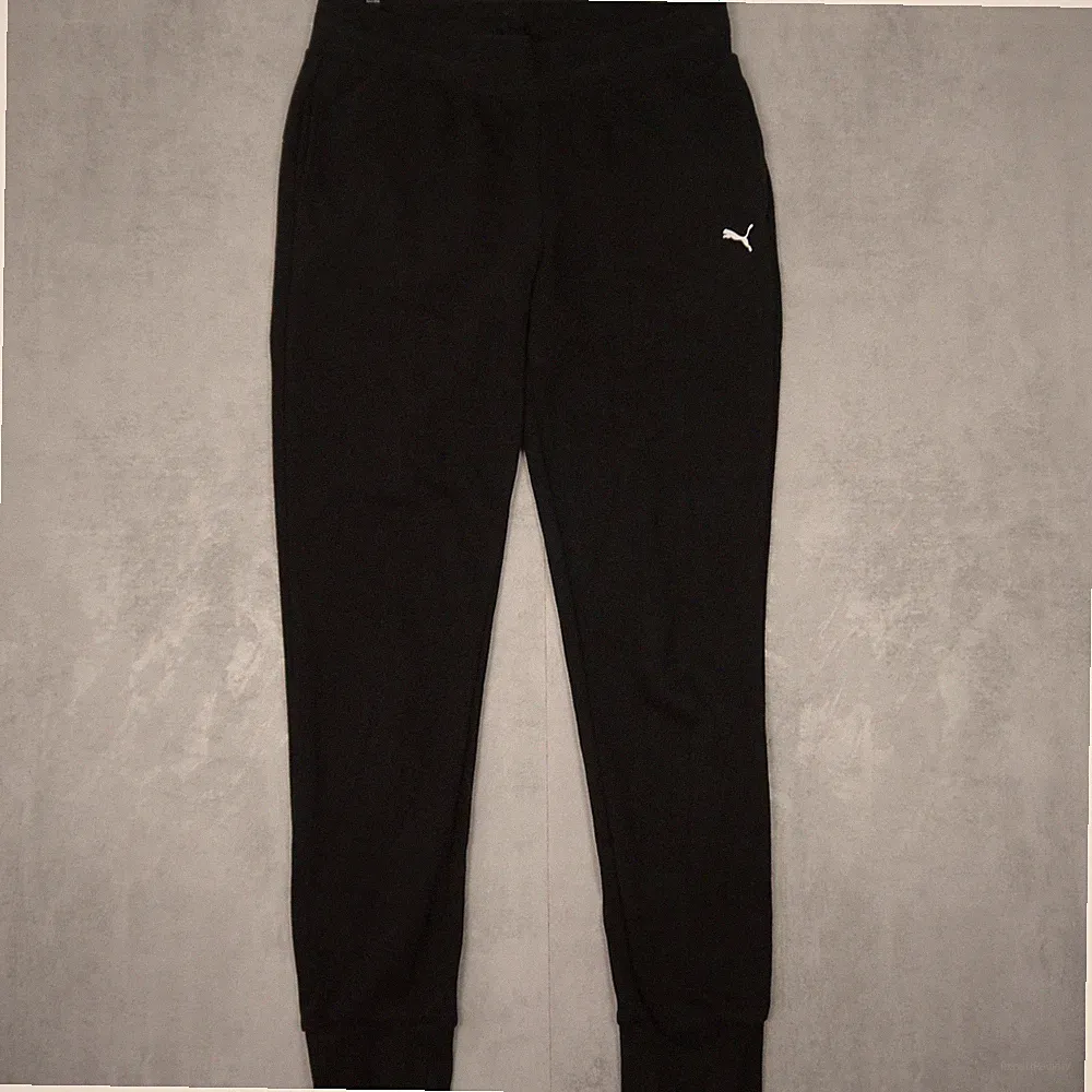 Puma Jogginghose Damen Schwarz M Tapered Fit Streetwear Logo Training Cat