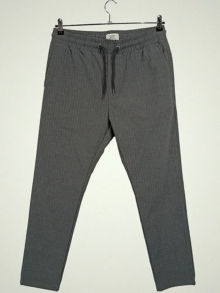 Q/S Herren Stoffhose Jogginghose Grau Gestreift Gr. M W32 Casual