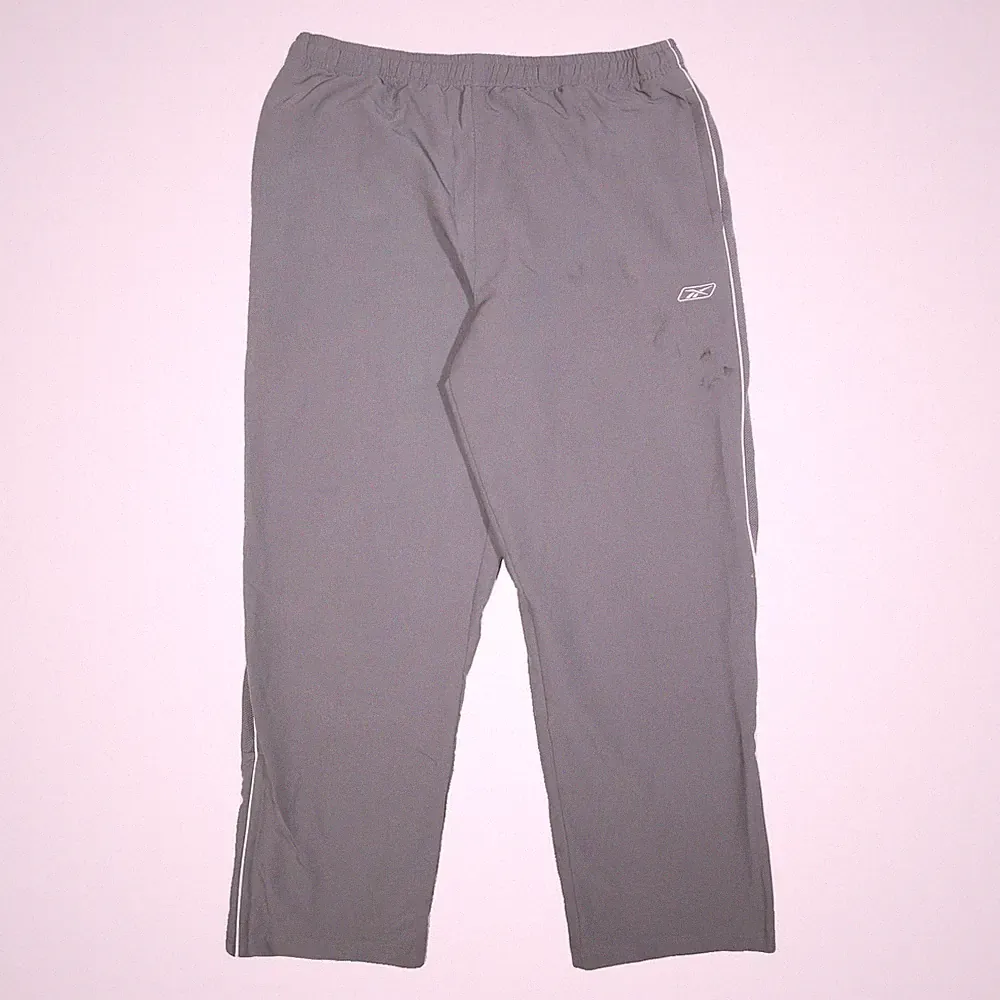 REEBOK Herren Jogger Grau Tapered L W34 L30 Trainingshose aus Polyester-Mix