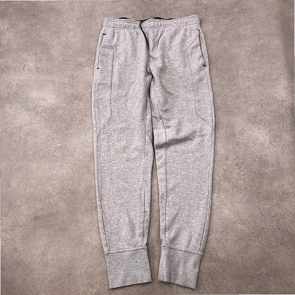 Reebok Jogginghose Herren Medium Fleece Kordelzug Sport Trainingshose, grau