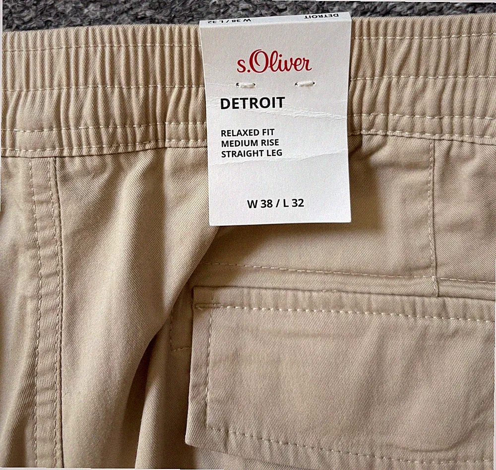 s.Oliver Detroit Relaxed fit Hose beige 38/32 NEU