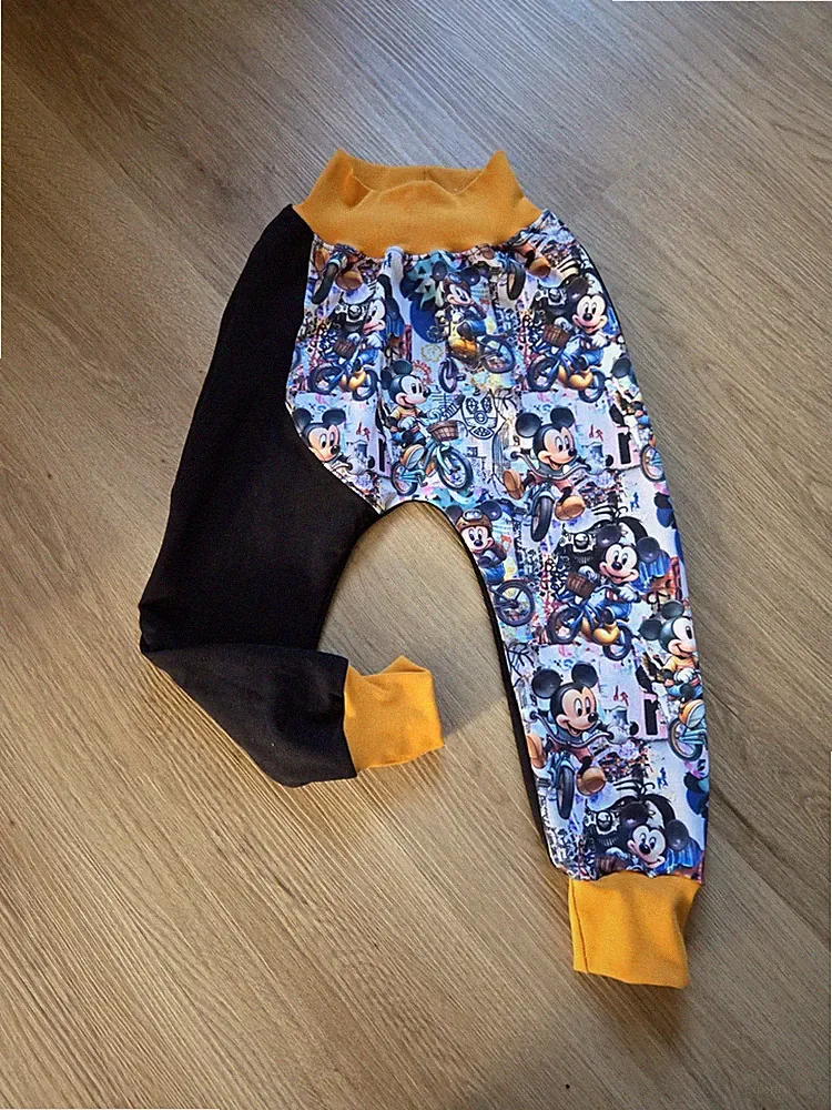 schwarze Jogginghose Gr.110/116,neu,Handmade,Sweat,Micky,Freizeit ,Spielen