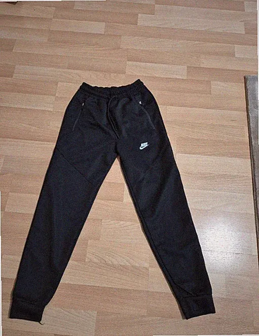 Schwarze Nike Jogginghose / Sporthose – Guter Zustand