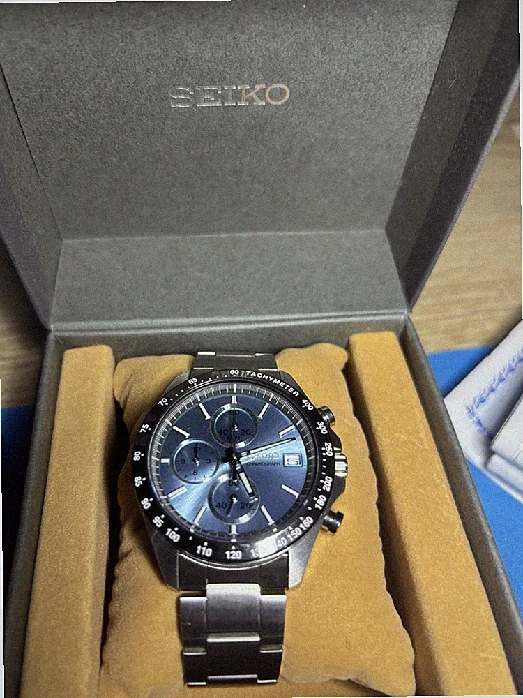 Seiko Herren Quarz Chronograph Uhr Edelstahl blau Tachymeter 8T67-00D0 Box