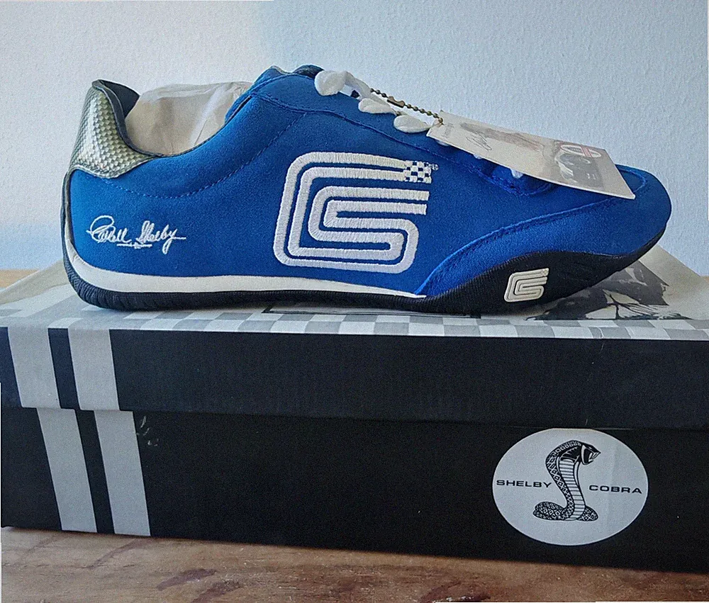 SHELBY Sportschuhe Herren 9.5 / 43