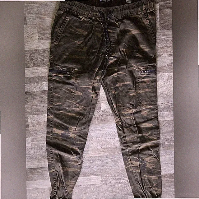 SOVEREIGN STATE Large Camo Cargo Pants Tapered Olive Brown Utility Streetwear