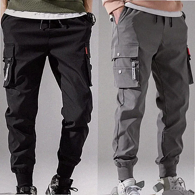 Stylische graue Cargohose für Herren mit mehreren und Jogginghose Style