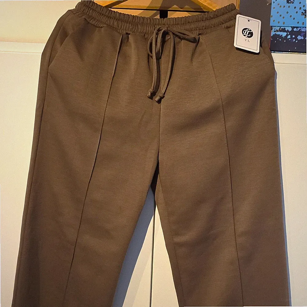 TL Damen Jogginghose Braun Gr. L Normalgröße Polyester elastischer Bund 72 cm