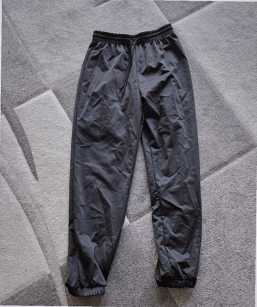 Hinten Jogginghose