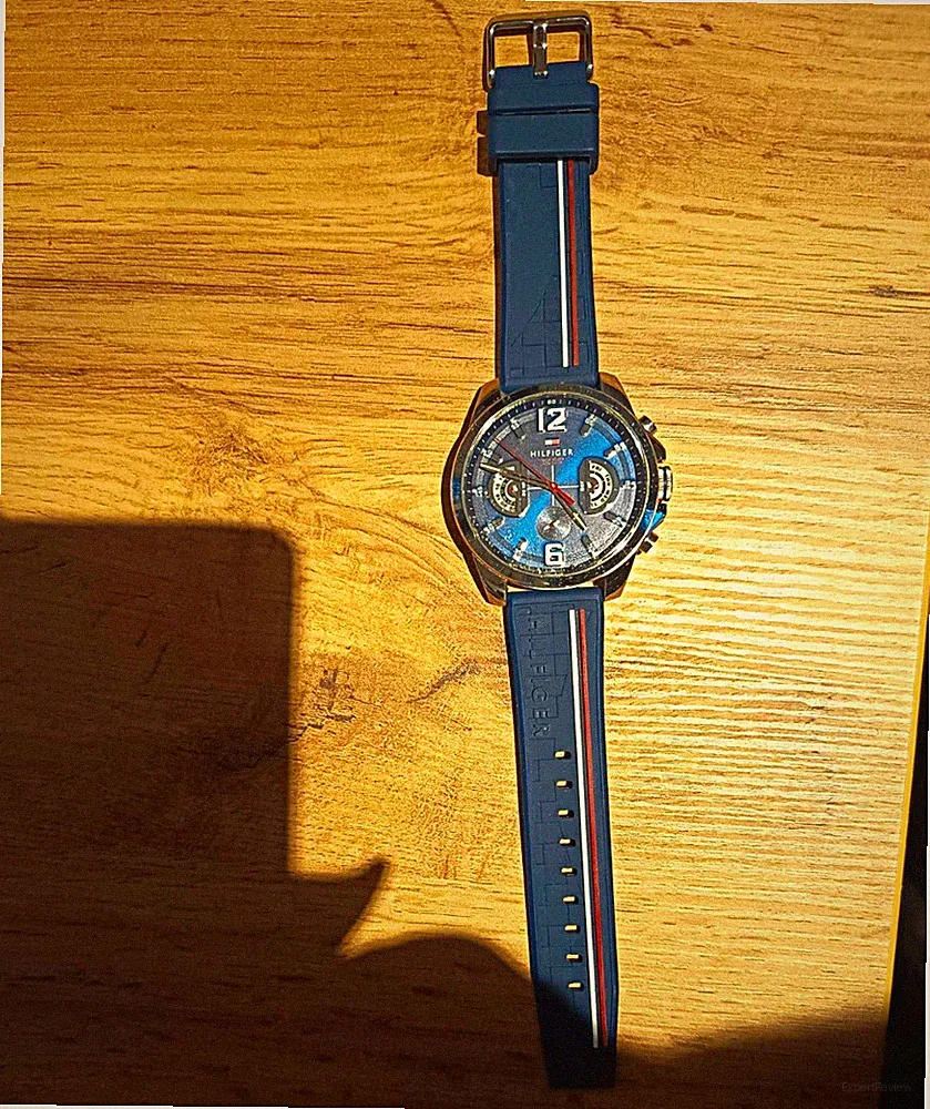 Tommy Hilfiger Herren Quarz Chronograph Uhr blaues Silikonband Edelstahl