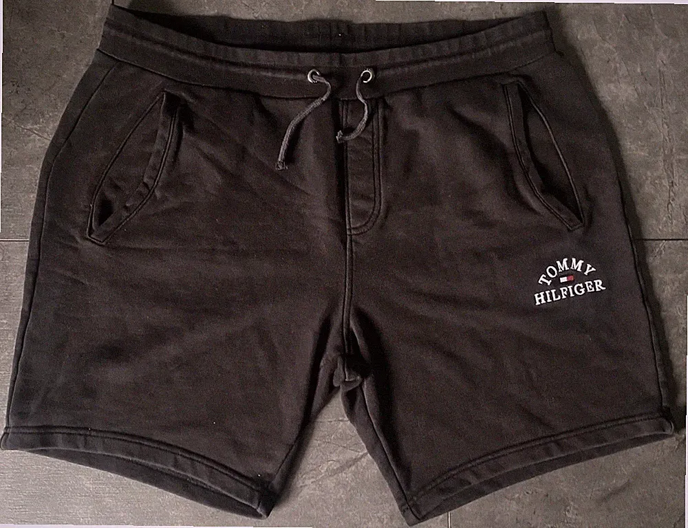 Tommy Hilfiger Herren Sweat Shorts L Schwarz Jogginghose Kurze Hose Logo #144
