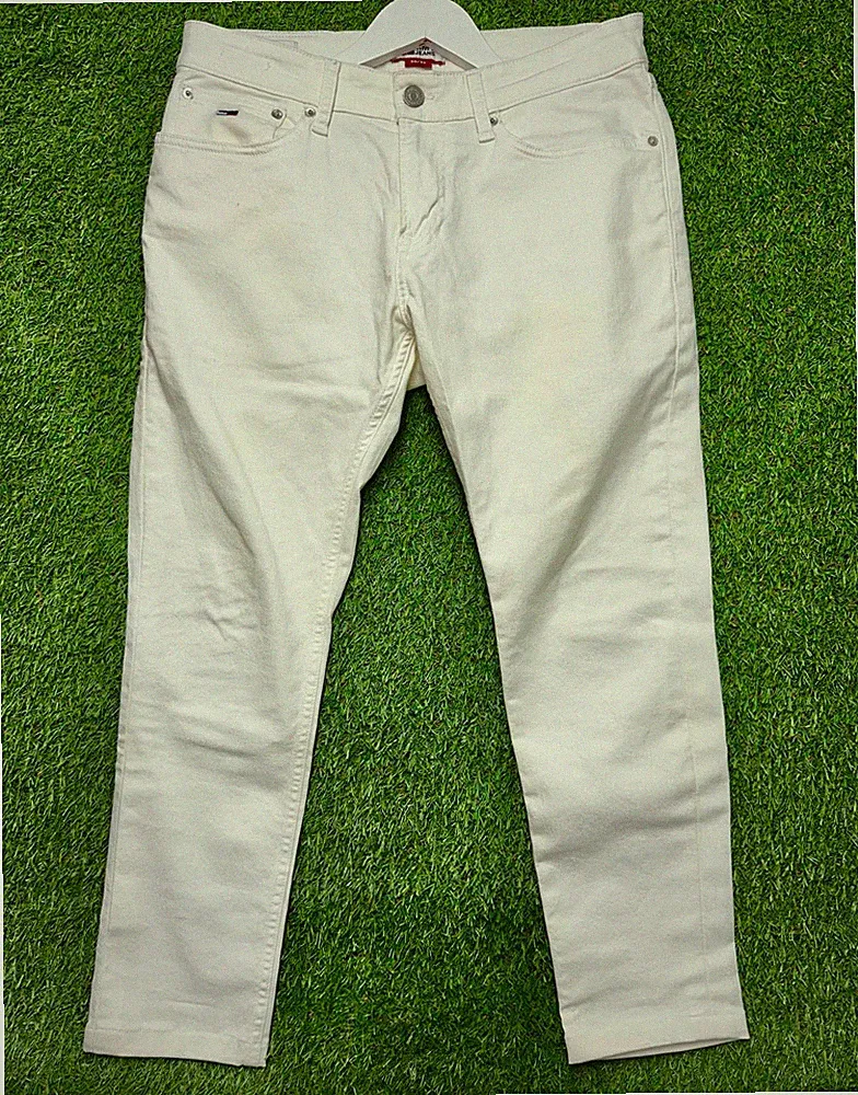 Tommy Hilfiger Jeans/ Weiß/ Designer/ 2x getragen/ 30/32/ Medium/ wie neu!