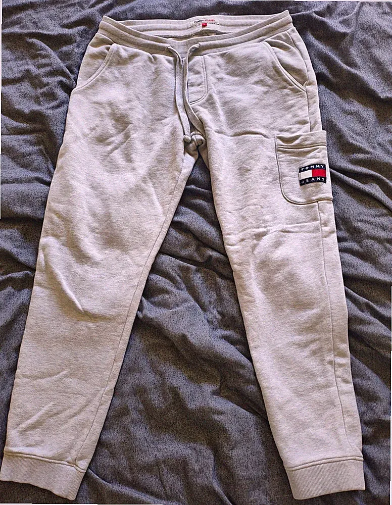 Tommy Jeans Herren Jogginghose Grau L 100% Baumwolle Tapered, Taschen