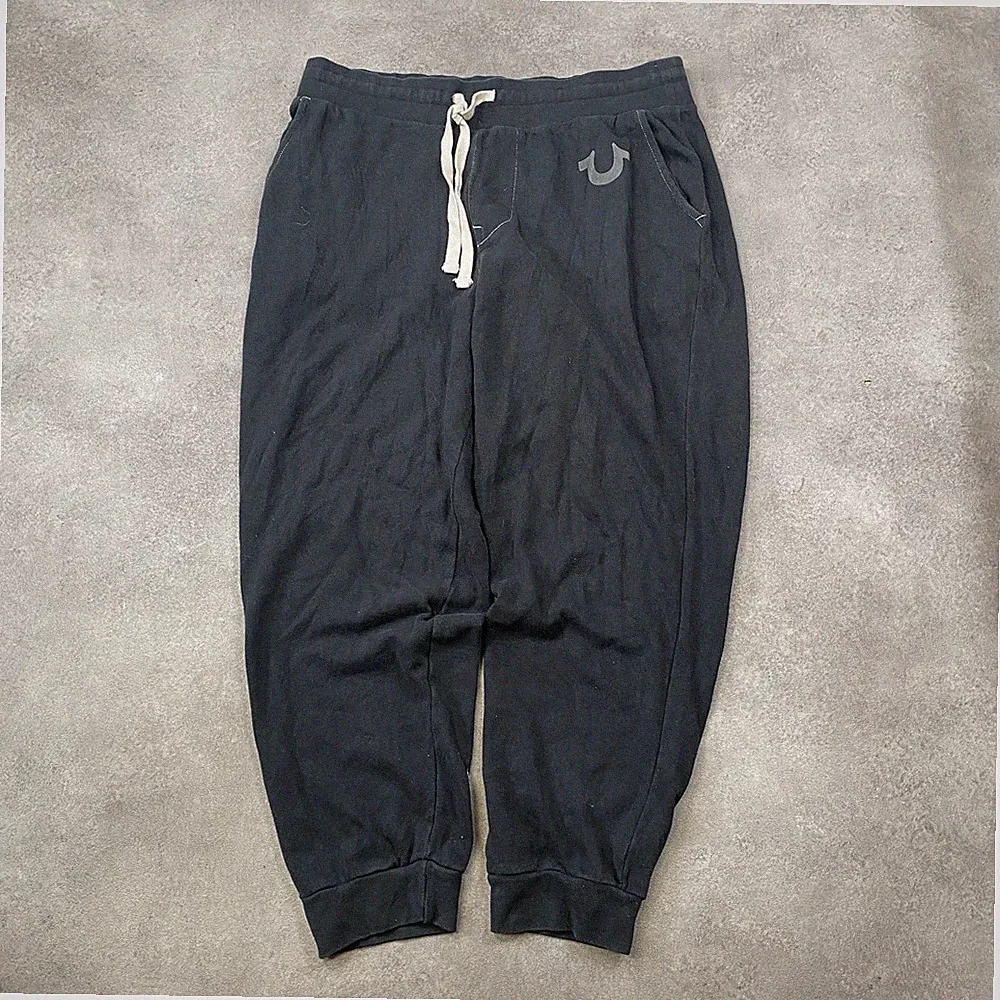 True Religion Sweatpants Herren Medium Tapered Jersey Jogginghose, Schwarz