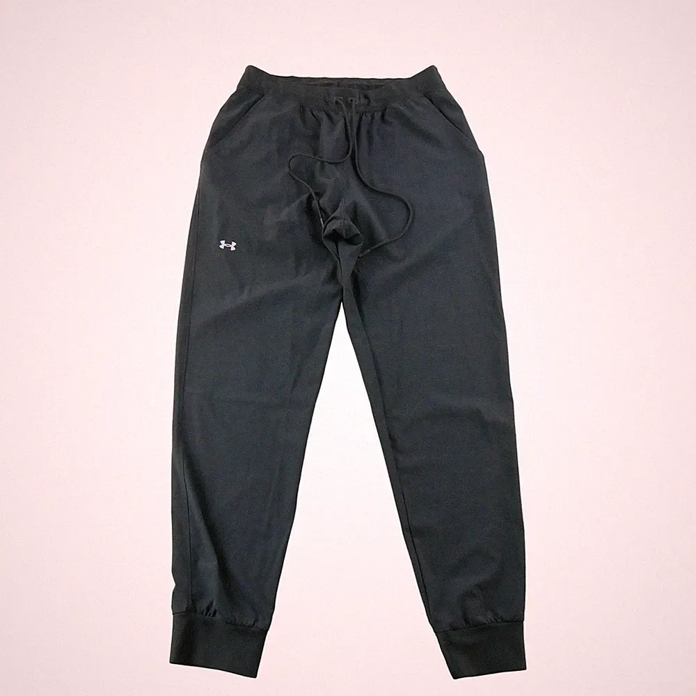 Under Armour Herren Jogginghose HeatGear Loose Fit Größe M #QWE3103