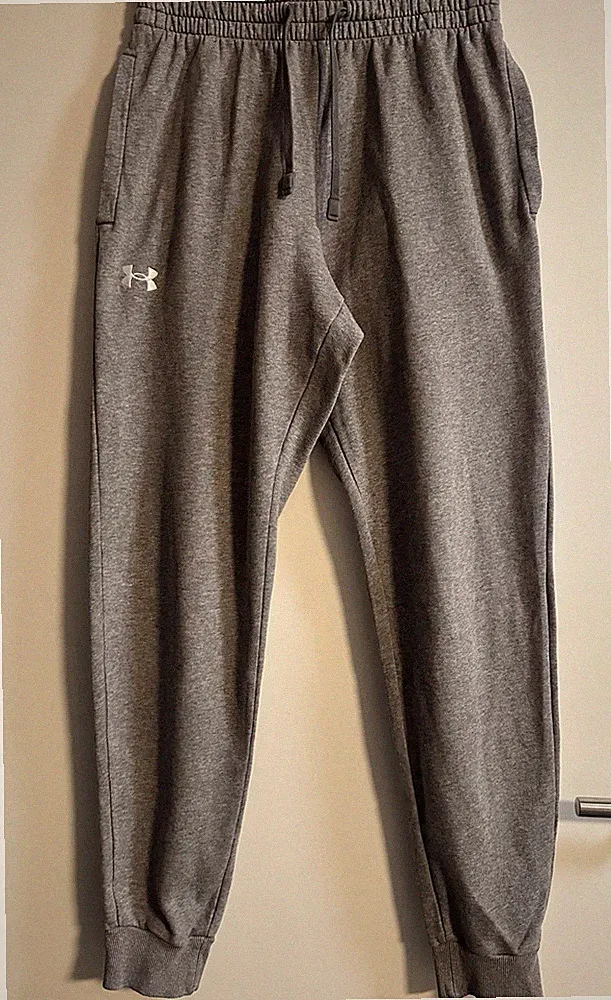 Under Armour Herren Trainingshose Hose Gr.S/M Jogginghose