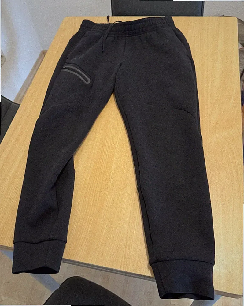 Under Armour Jogginghose Damen XS schwarz Top Zustand