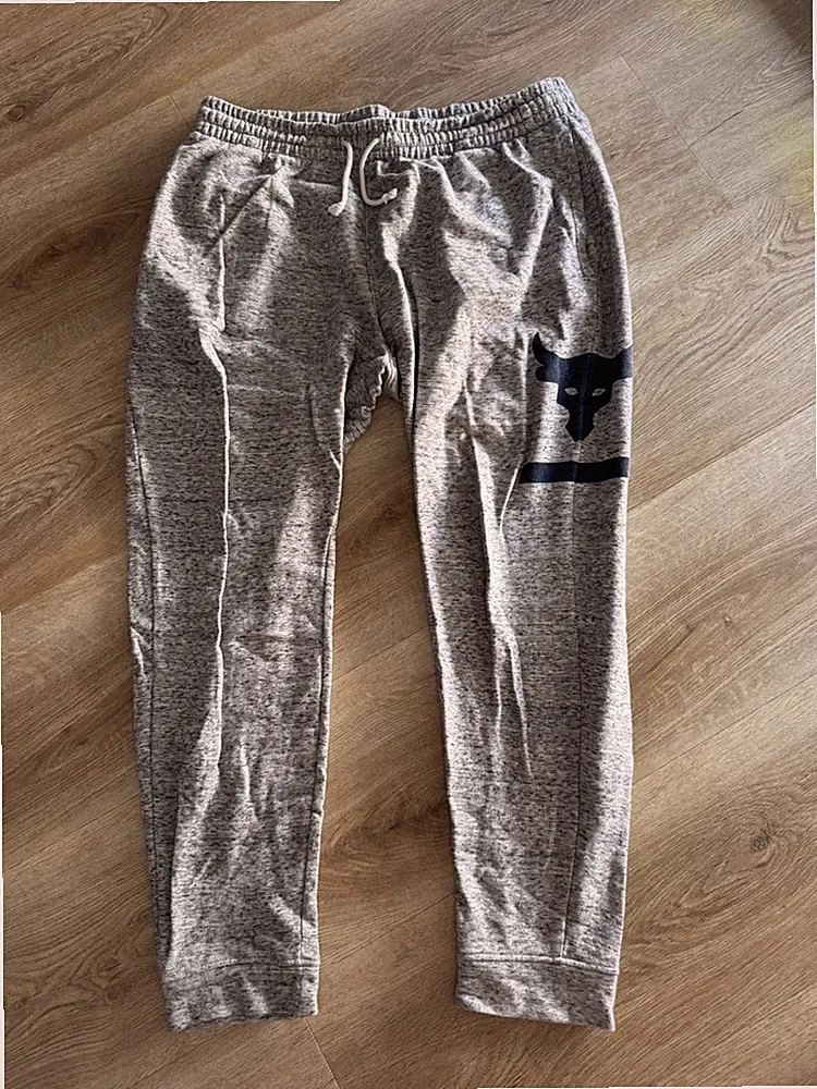 Under Armour Jogginghose Jogger Hose Sweatpant XL Grau Hellgrau Herren Leicht