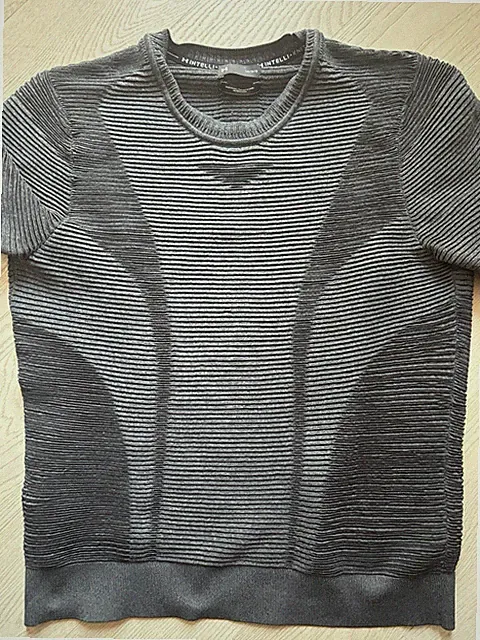 Under Armour Pullover Herren Gr. XL Intelli-Knit schwarz taillierter Pullover Sweatshirt