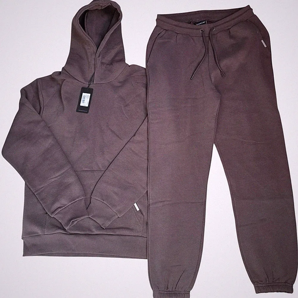 Verschluss LDN Relaxed Fit Trainingsanzug Hoodie & Jogginghose in Braun...