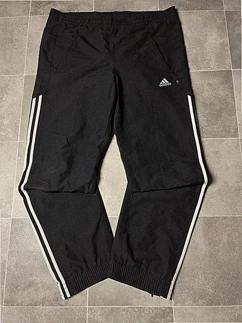 Vintage Adidas Trackpants 2008 y2k baggy Jogger Herren Retro schwarz/weiß (S)