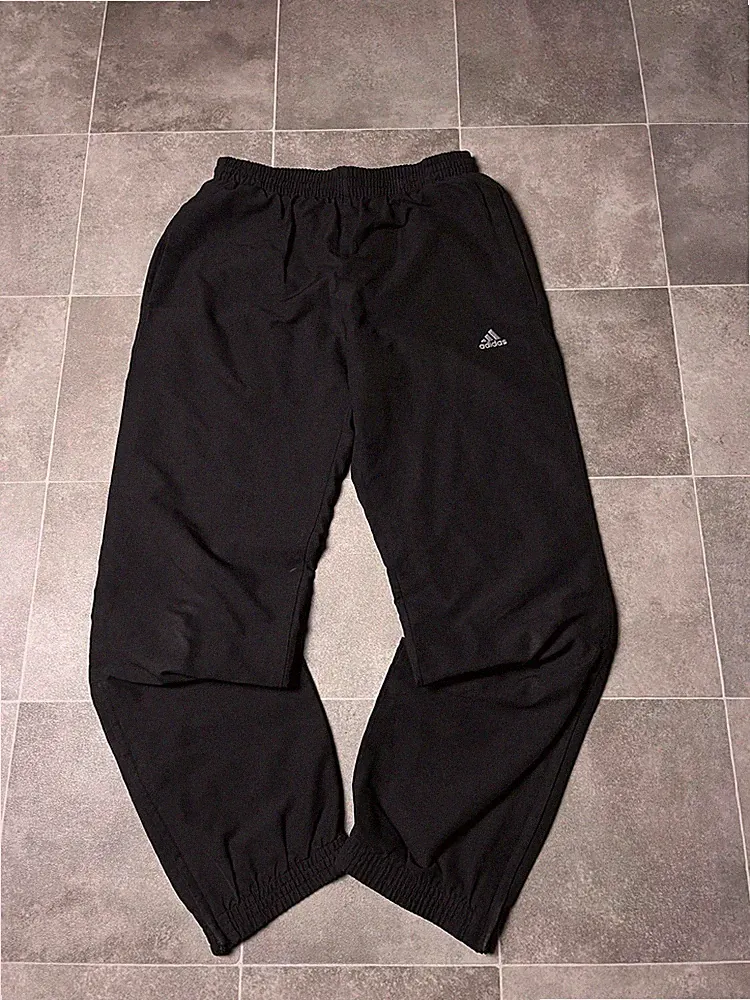 Vintage Adidas Trackpants 2009 y2k baggy schwarz/weiß (XS)
